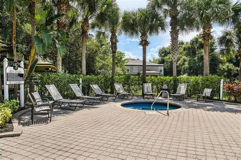 Photos of Hawthorne Groves Apartments Orlando, FL