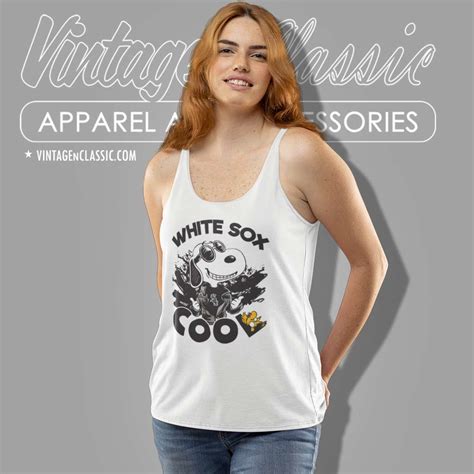 Snoopy Cool Chicago White Sox Shirt - Vintagenclassic Tee