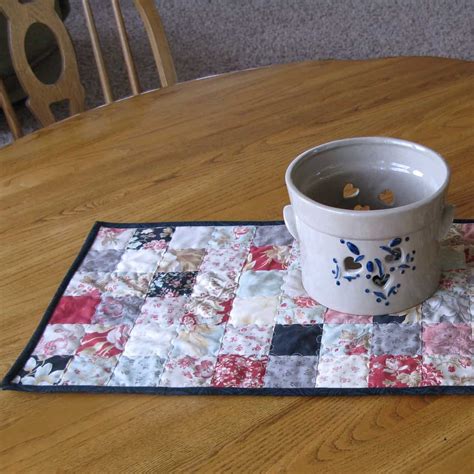 Image result for Table Runner Very Easy