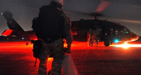 Download Sikorsky Uh-60 Helicopter 4k Wallpaper | Wallpapers.com