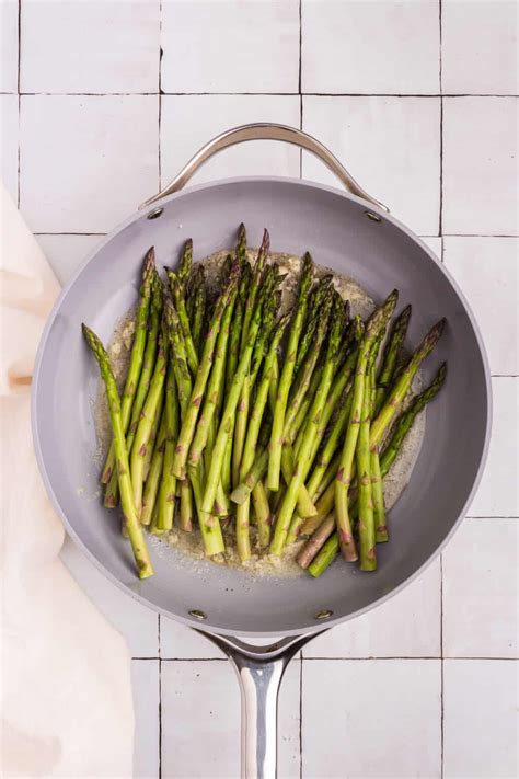 Pan Fried Asparagus: A Quick And Healthy Side Dish - Julie's Eats ...