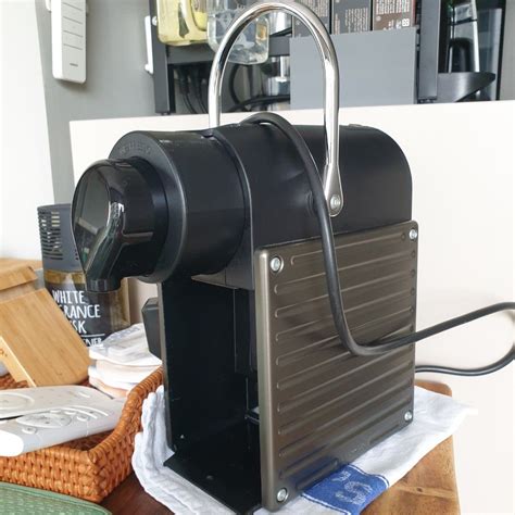 Nespresso Pixie Coffee Machine 的图像结果