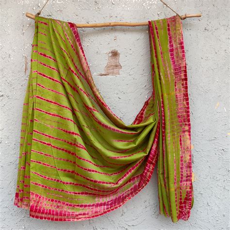 NYRA-Chanderi Green With Pink Shibori Saree – Sanskruti