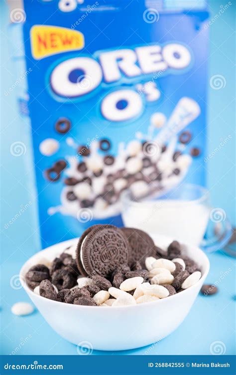 Oreos And Milk Cereal