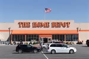 Lowe's Vs. Home Depot Stock: Which Is The Better Buy? | Seeking Alpha