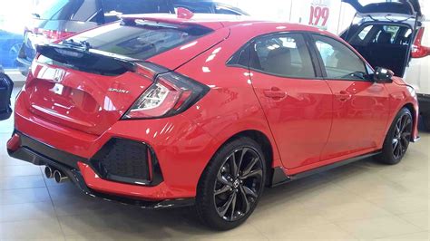 Showroom Showoff: 2017 Civic Hatchback Sport HS - Dow Honda