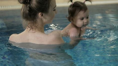 Baby Girl Swimming 的图像结果