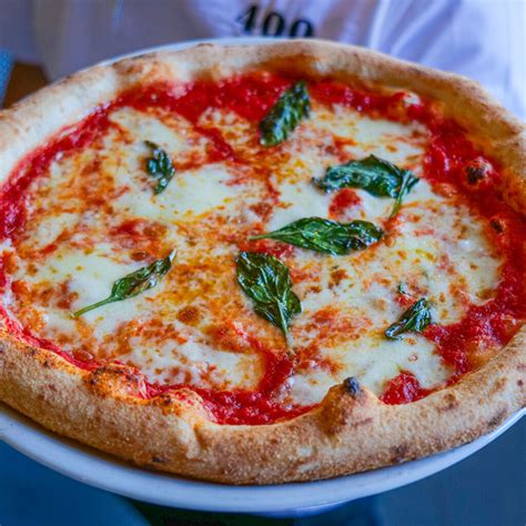 15 Best Neapolitan Pizza Recipes to Try - Pizzaware