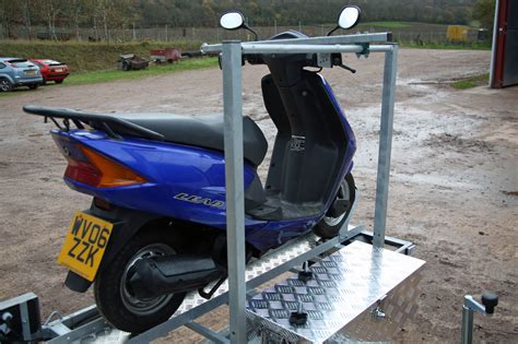 CMF Trailers 的图像结果