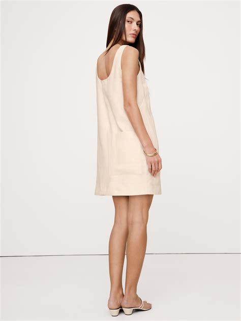 Linen Scoop-Neck Shift Dress | Banana Republic