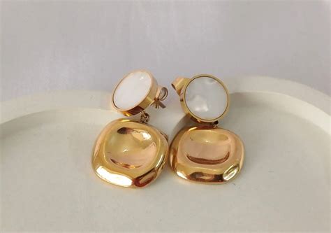 Golden Square MOP Drop Rebecca – My Store