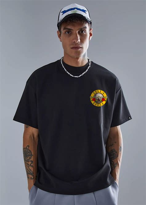 Guns N Roses Men Oversized Printed T-Shirt – pronk.in
