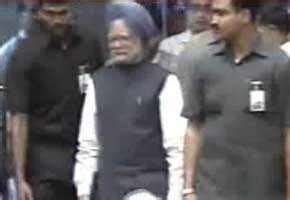 PM clean, PMO under scanner: PAC on 2G