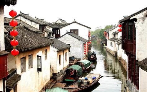 探访精致古镇周庄，如何成为“中国第一水乡”？_旅游_文化_游客