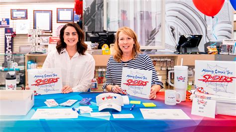 'Along Came the Spiders' by Tina Hallock highlights UR’s community and ...