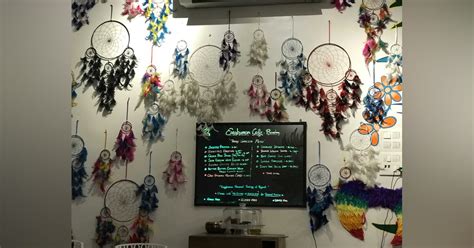 This Pet-Friendly Cafe in Bandra Serves This Healthy Yet Tasty Meals | LBB