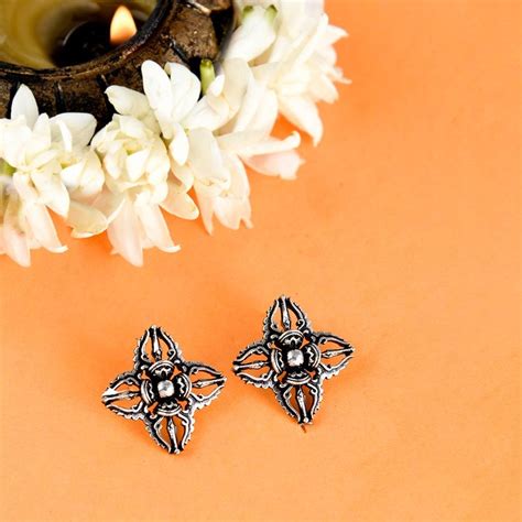 Buy Voylla Bodhi Vishvavajra - A Double Dorje Studs Online
