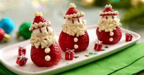 Santa Claus Strawberries | GoodNes