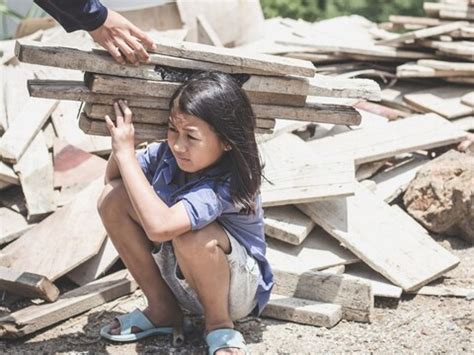 आज है विश्व बालश्रम निषेध दिवस, जानें इस बार की थीम, इतिहास और महत्व ...