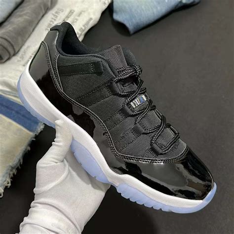 Air Jordan Xi Space