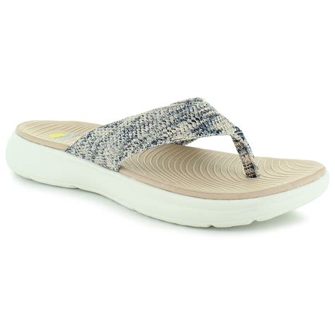 Maui Island | Shop Now at SHOE DEPT. ENCORE