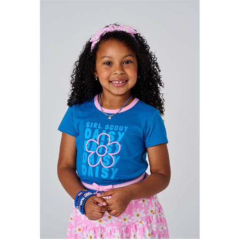 Girl Scouts of Greater Chicago and Northwest Indiana | Daisy Outline T ...