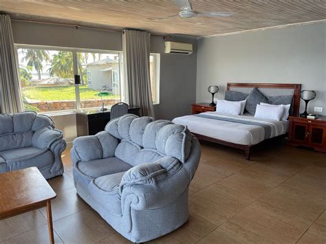 KARIBA SAFARI LODGE, LAKE KARIBA - Hotel Reviews & Photos - Tripadvisor