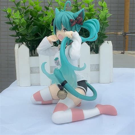 YOURKARTS.COM Anime Character Girl Dashboard Decoration | 10 CM Figuri ...