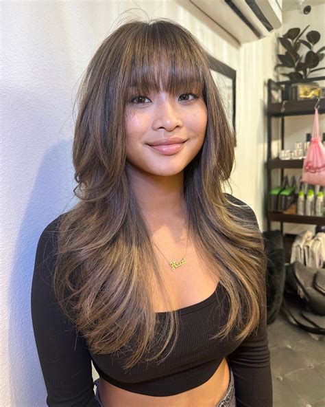 18 Amazing Face Framing Bangs Hairstyles | Bangs with medium hair ...