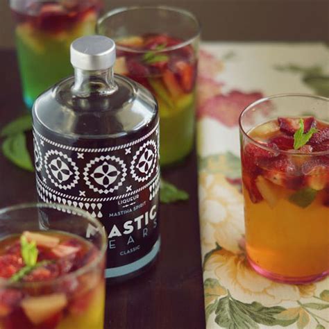 Strawberry jelly with mastic