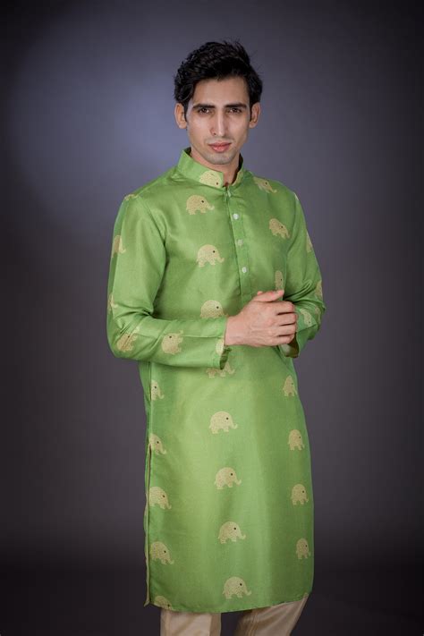 Designer Kurta, Kurta for weddings, Nice Kurta Designs, Stylish kurta ...