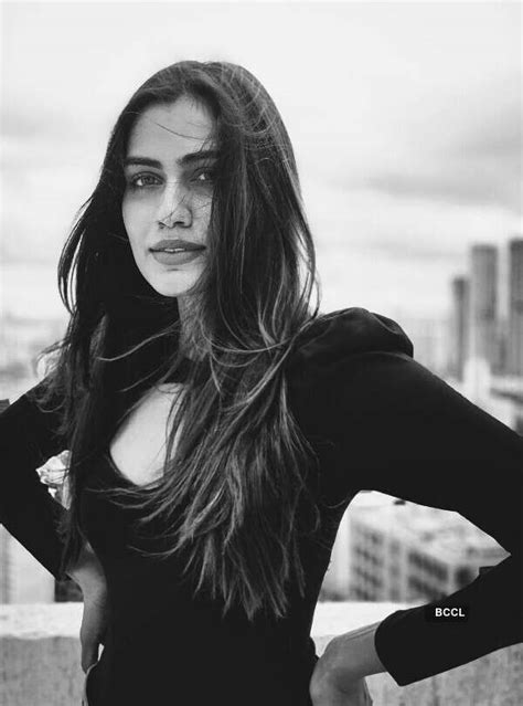 Apeksha Porwal: Let the wind kiss your face