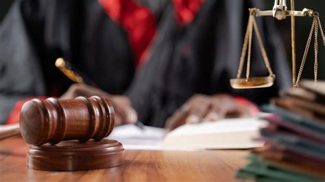 குற்றவியல் சட்டங்களின் பெயர் மாற்றத்துக்கு எதிராக மெட்ராஸ் பார் ...