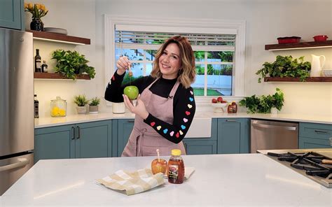 Your Rosh Hashanah Apples and Honey Dish - Kosher.com