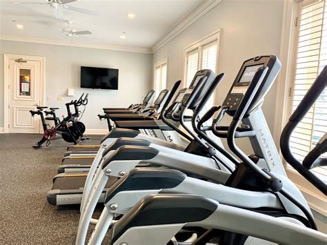 Amenities - Green Island Country Club