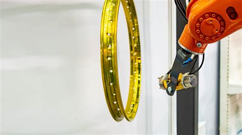 Safe automated painting with KUKA | KUKA India