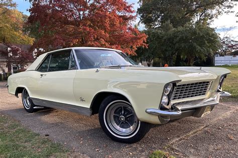 1965 Buick Riviera for sale on BaT Auctions - sold for $16,666 on December 1, 2023 (Lot #129,370 ...