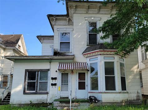 1115 Center St, Hannibal, MO 63401 - See Est. Value, Schools & More
