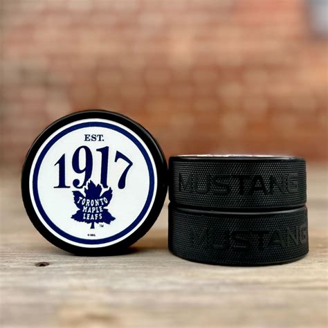 Toronto Maple Leafs 1917 Founding Year Puck – The Sport Gallery