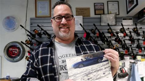 Stupidity sells: Cars stuck in beach sand are hot calendar pinups | HT Auto