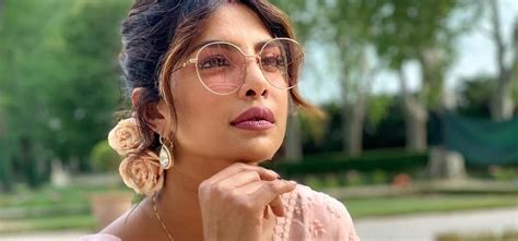 Desi Girl Priyanka Chopra Joins The Superhero League With New Netflix ...