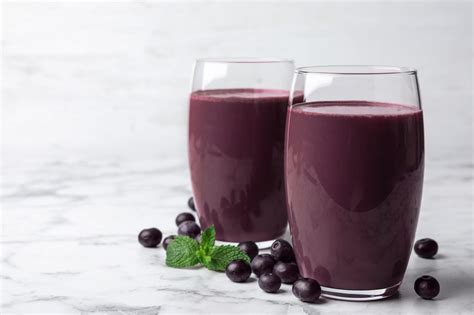 Risky or Healthy? Is It Safe to Eat Acai During Pregnancy?