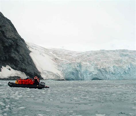 Antarctica Cruise: Visiting Elephant Island on Zodiacs