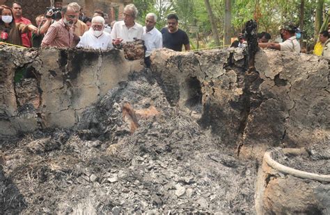 Prime accused in Bogtui killings 'found hanging' in CBI office, family ...