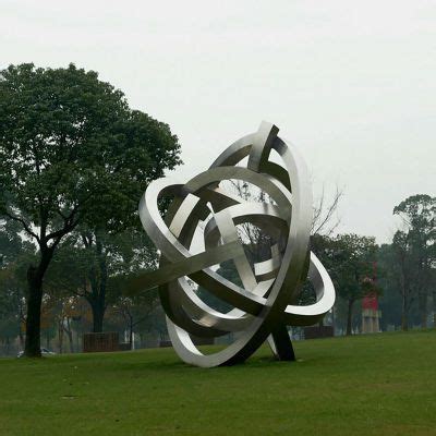 广场抽象几何不锈钢雕塑定制-杭州至宝雕塑艺术工程有限公司-景观雕塑制作源头厂家