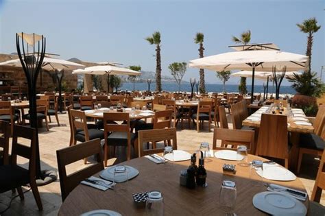 NUSR-ET STEAKHOUSE YALIKAVAK MARINA - Menu, Prices & Restaurant Reviews ...