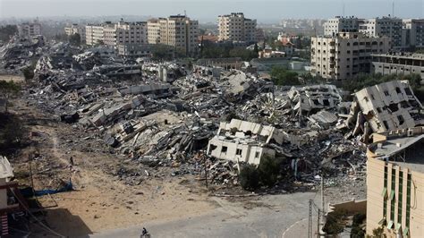 In pictures: Aftermath of Israeli bombing of Gaza City | Middle East Eye