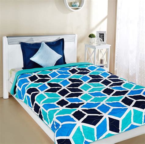 Buy Amazon Brand - Solimo Microfibre Quilt AC Blanket/Comforter, 120 ...