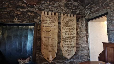 The Skirrid Mountain Inn - Review of Skirrid Mountain Inn, Llanvihangel ...