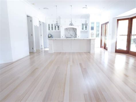 white washed oak engineered flooring - Manie Wick